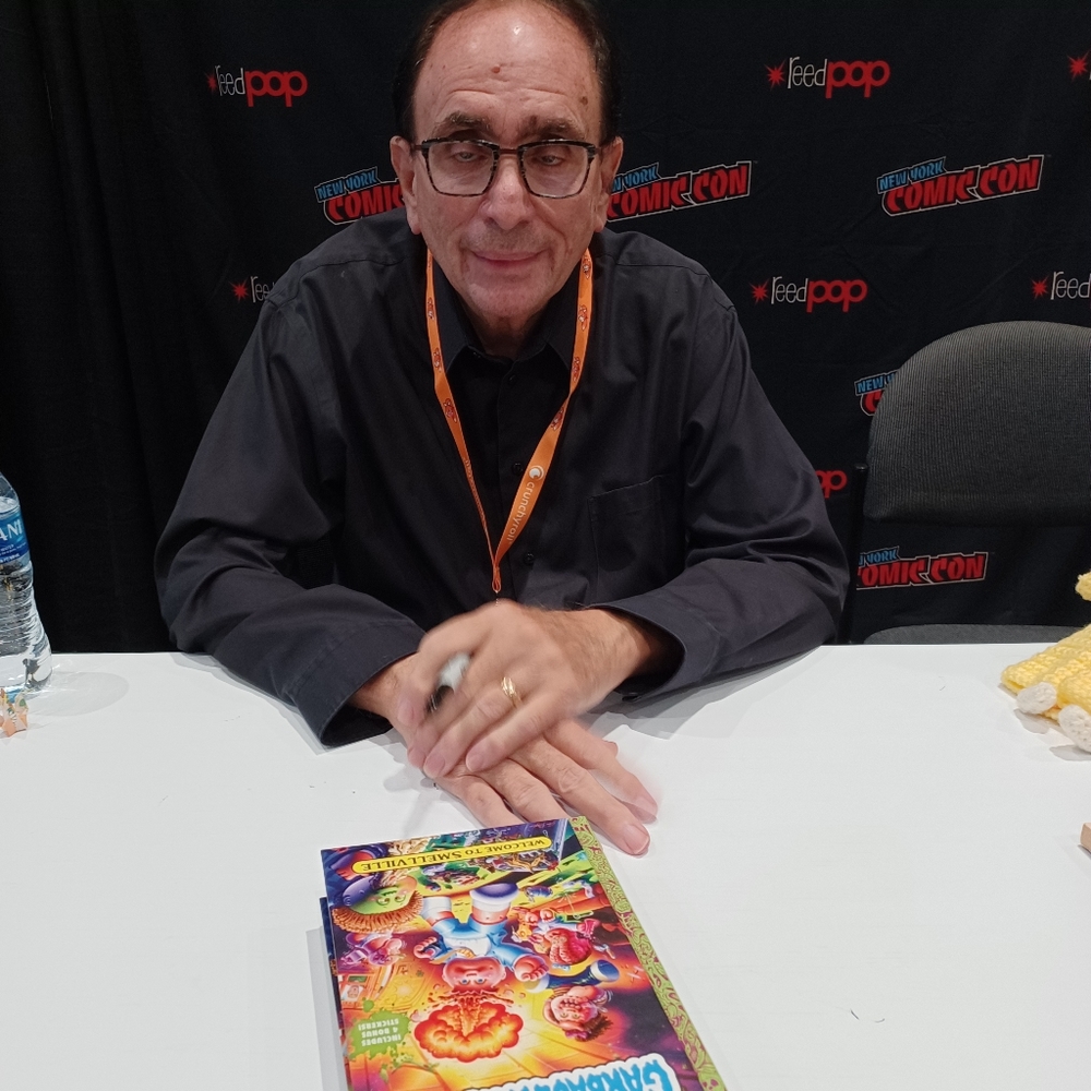 Gpk trade by R.L Stine singed by R.L and the artist at NYCC 2022